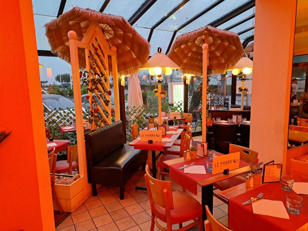 Hotel Le Phare Уистреам Екстериор снимка