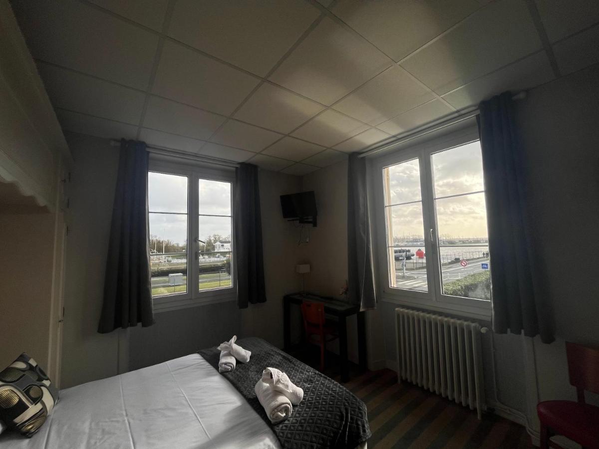 Hotel Le Phare Уистреам Екстериор снимка