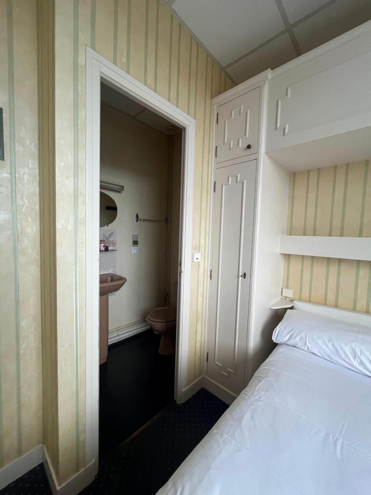Hotel Le Phare Уистреам Екстериор снимка